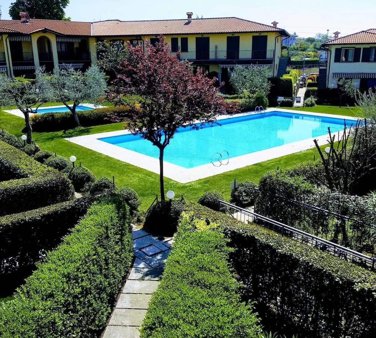 Contatti di Lake And Country Life
